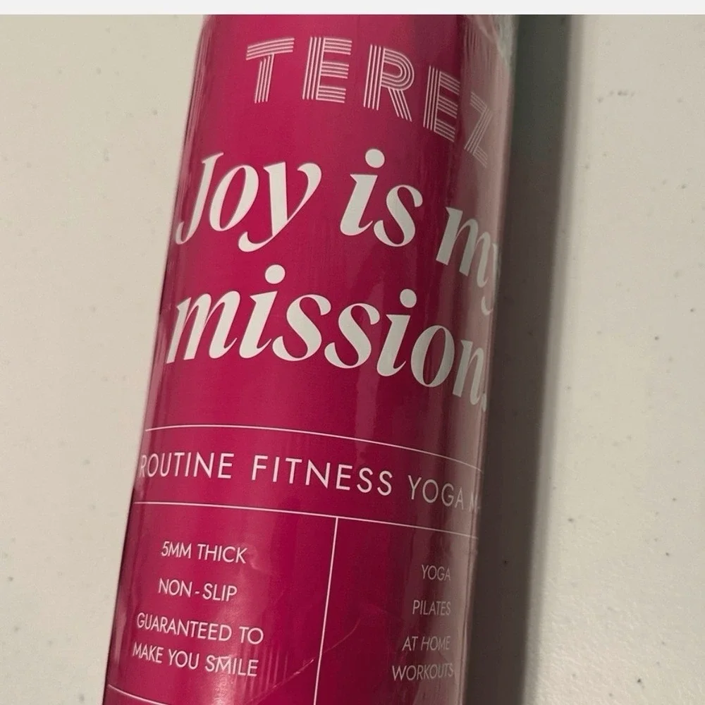 Terez Yoga Pilates Mat Blue Tie Dye 5mm Thick Non Slip‎ Multicolor 24